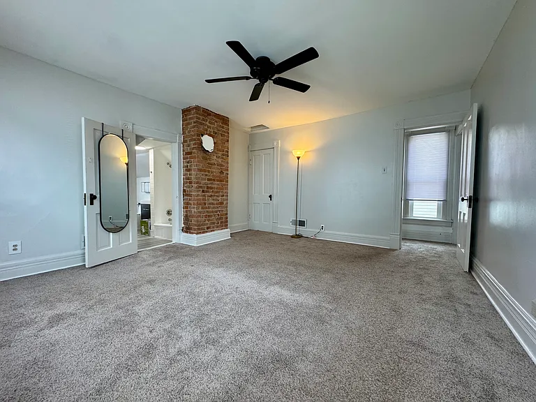 121 Chicago Ave — Photo 20