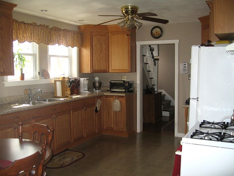 109 Avon St, Stratford, CT 06615 Zillow