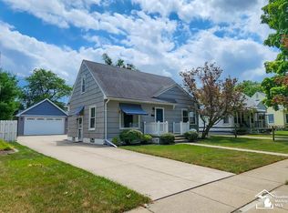 917 Winston Dr, Monroe, MI