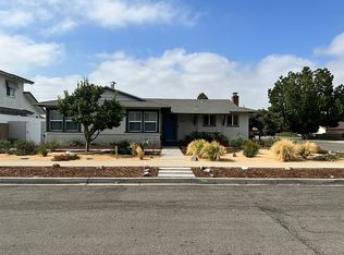 2754 W Bridgeport Ave, Anaheim, CA 92804