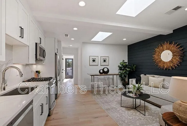 1635 Holbrook St NE #4 — Photo 4