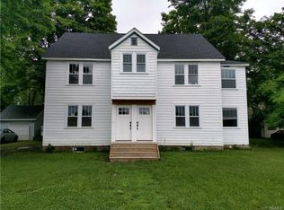 14 Edmunds Ln, Pine Bush, NY 12566