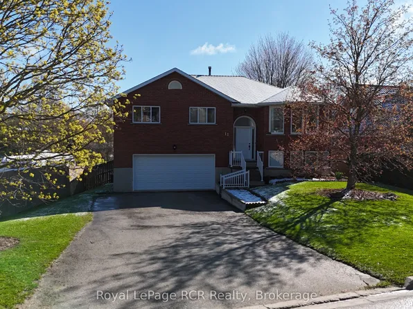 11 Bonniewood Dr, Mapleton, ON N0G 1P0
