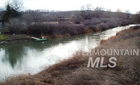 2nd image of 20B Salmon Creek Dr