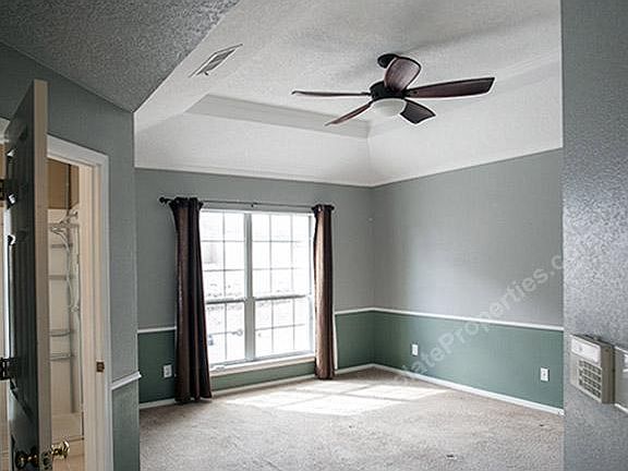 4th image of 10101 Loveland Dr NW