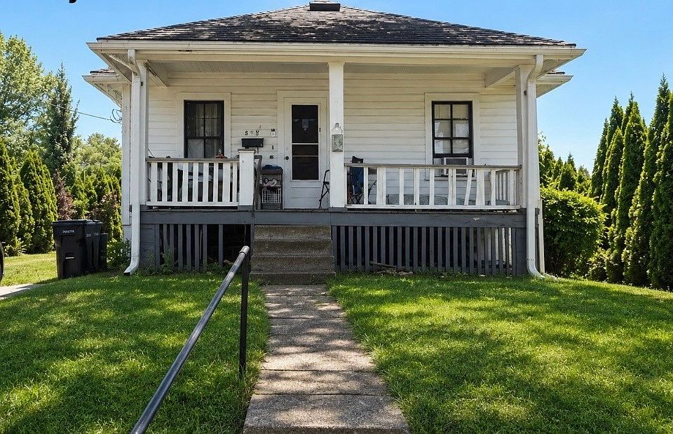 1st image of 528 Taylor St