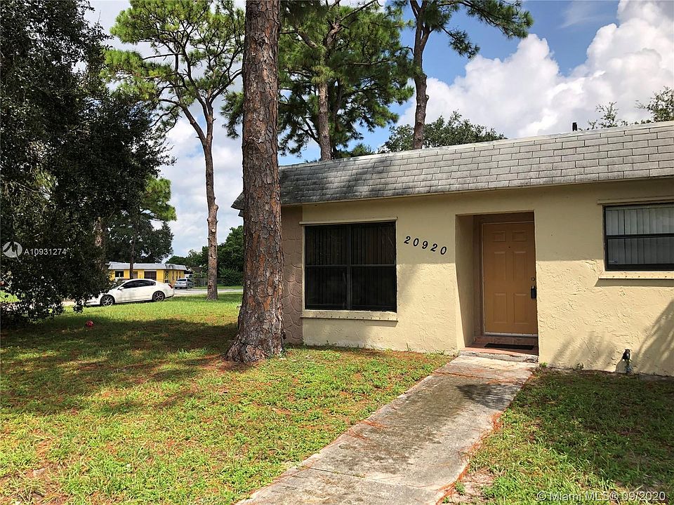 1st image of 20920 NW 39th Ave #1