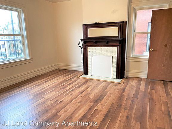3rd image of 363 S Negley Ave APT 4
