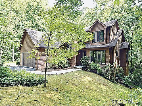 1st image of 11 Ravenwood Ln