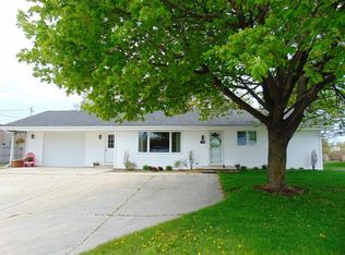 604 N Wisconsin Dr, Howards Grove, WI 53083