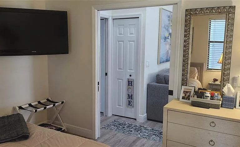425 Fox Den Cir — Photo 16