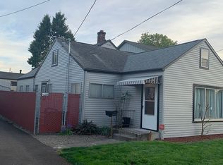 5858 NE Going St, Portland, OR 97218