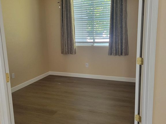 5th image of 651 Simmer Way