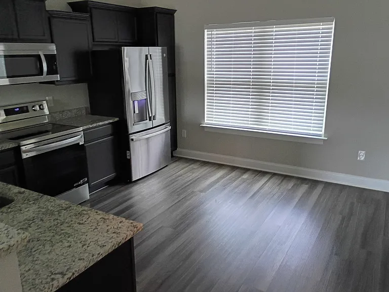 2831 Upstream Rd — Photo 8