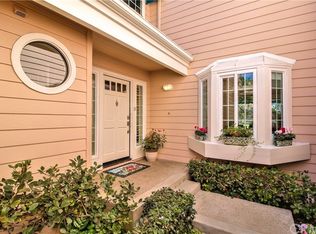 17 Lakefront #14, Irvine, CA 92604