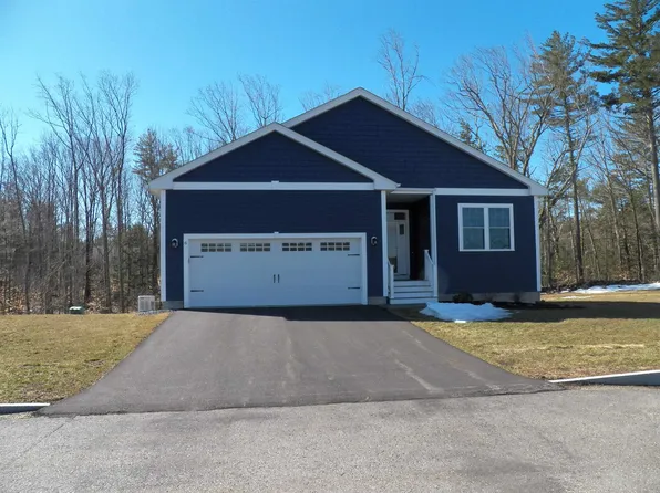 6 Russell Lane, Raymond, NH 03077