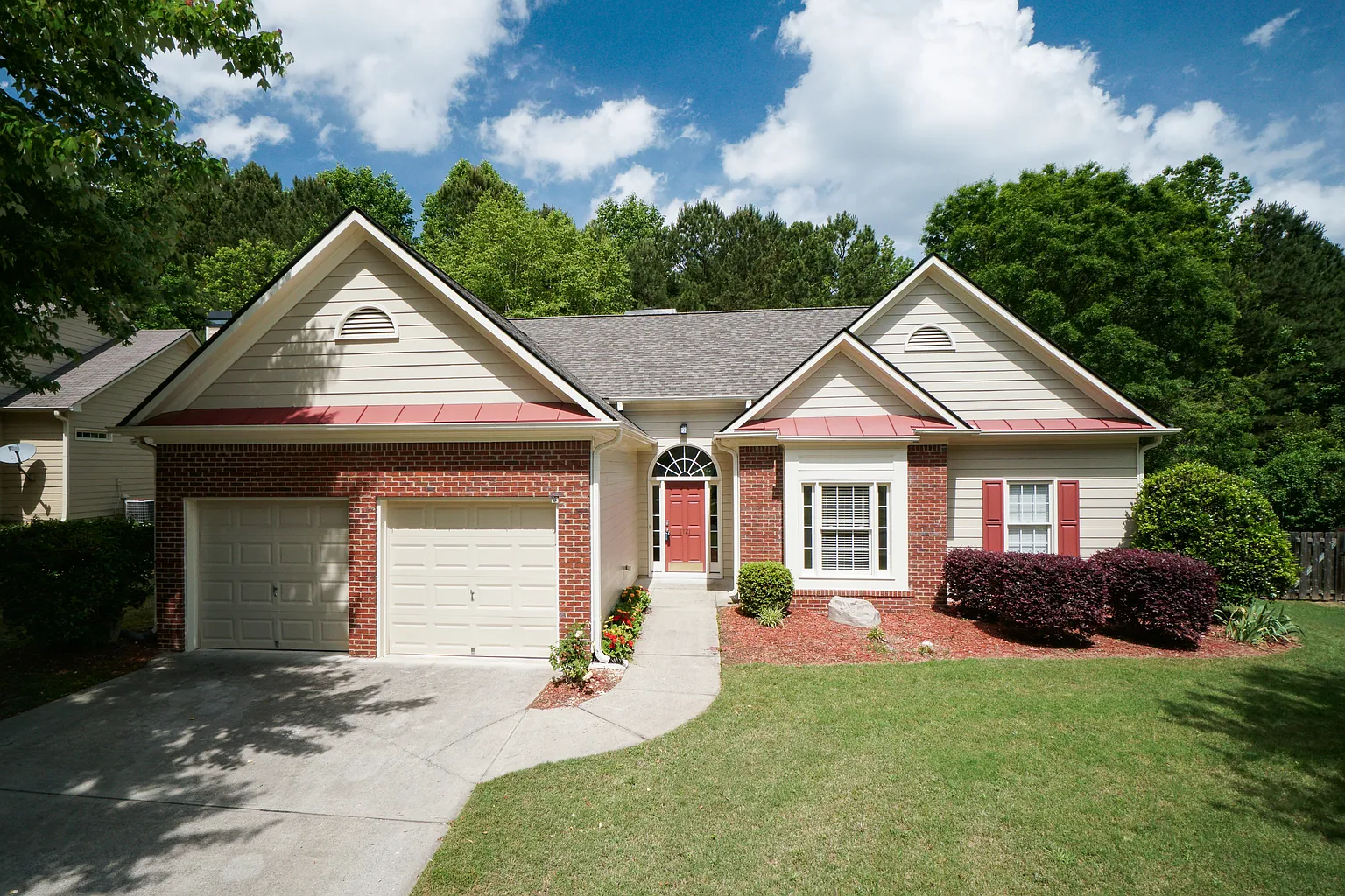 1721 Hillside Bend Xing photo 1