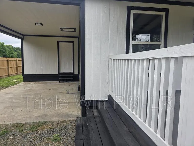 236 Vernon Harvey Rd — Photo 37