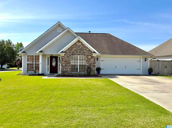 169 Camden Cove Pkwy, Calera, AL 35040