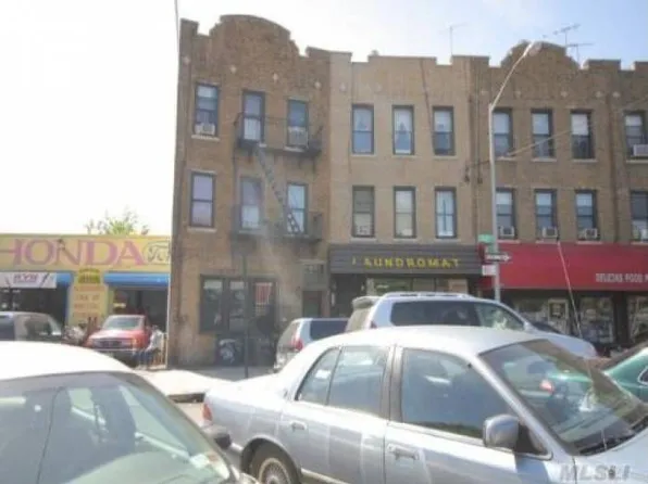 9338 43rd Ave, Elmhurst, NY 11373