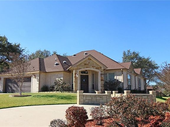 3rd image of 1123 Redleaf Dr