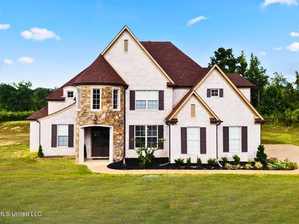 356 Poplar Ln, Holly Springs, MS 38635