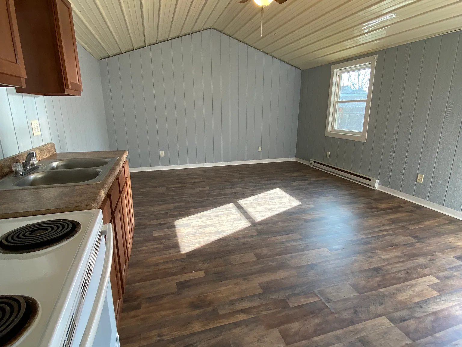 1 bed, $725 — Photo 2