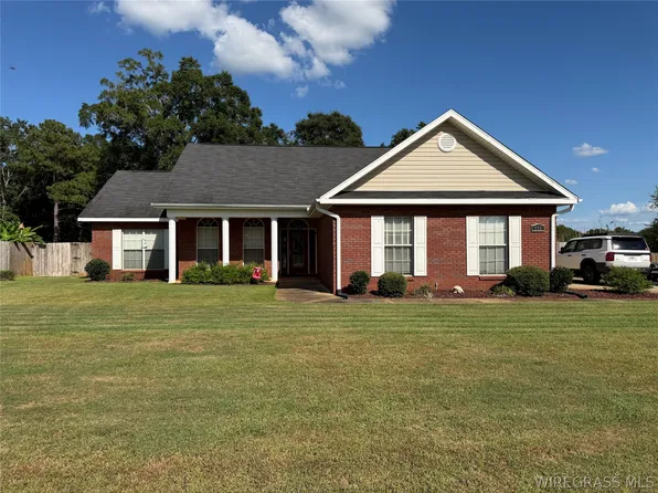 111 Fountain Crest Dr, Enterprise, AL 36330
