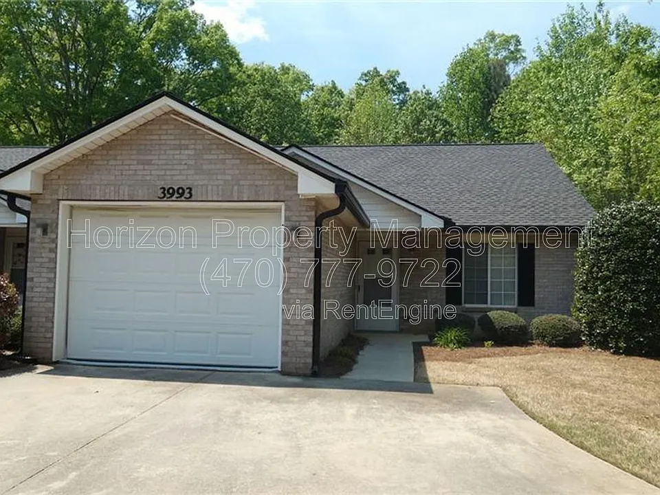 3993 Hidden Hollow Dr