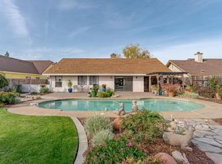 18542 Milford Dr, Lockeford, CA 95237