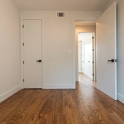 Rented by Nooklyn NYC LLC | media 24