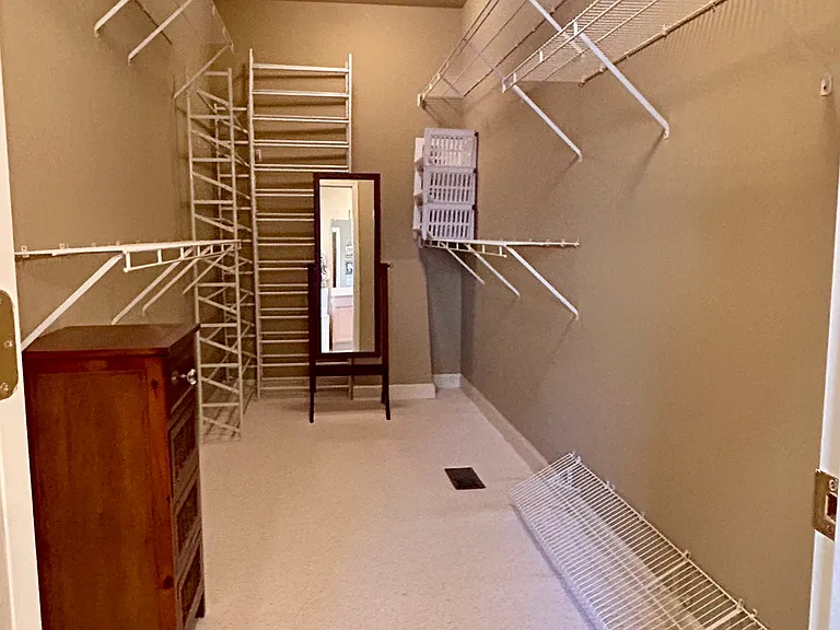 517 Rivercrest Cv — Photo 22