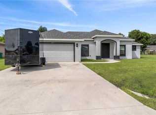 6013 Spruce Dr, Fort Pierce, FL 34982