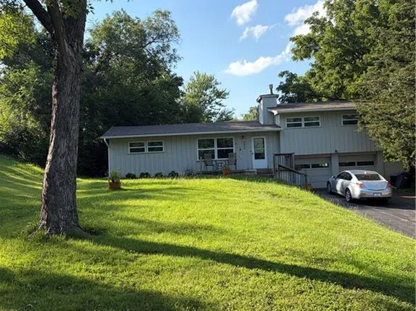 6922 NW 68th Ter, Kansas City, MO 64152