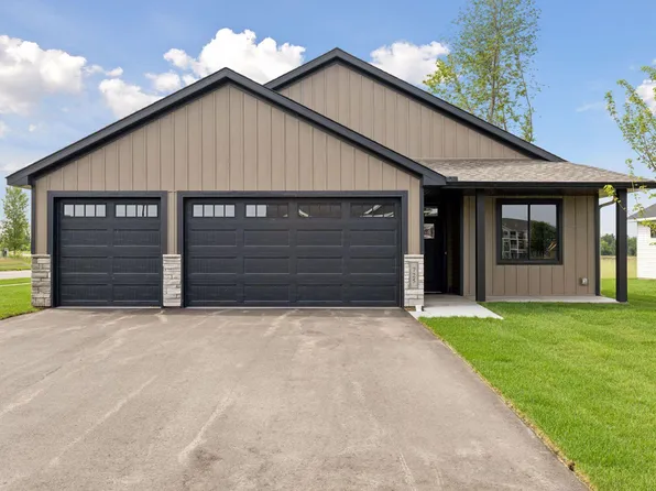 725 Margaret Ln NE, Isanti, MN 55040