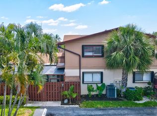 4267 S Landar Dr, Lake Worth, FL 33463