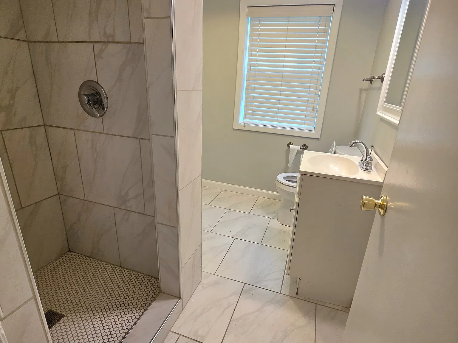 112 Chloe Drive - 1 — Photo 4