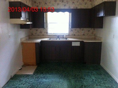 3rd image of 325 N Oak Ave