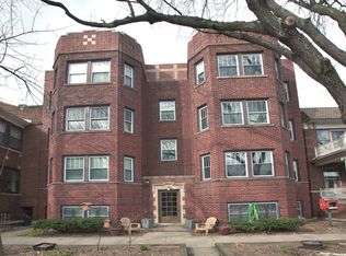 1454 W Hollywood Ave, Chicago, IL 60660