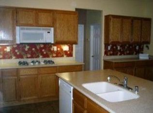7481 Tuolumne Ln, Highland, CA 92346