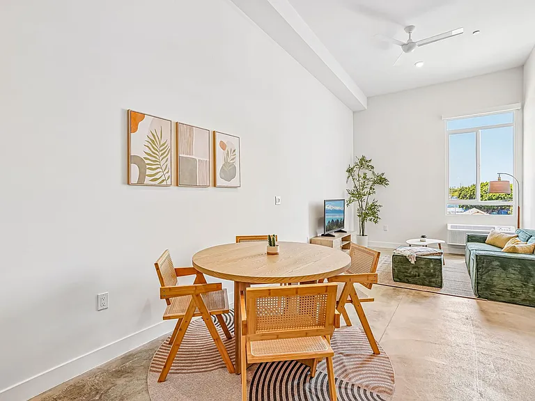 Step Designer Studio Community Living — Photo 48