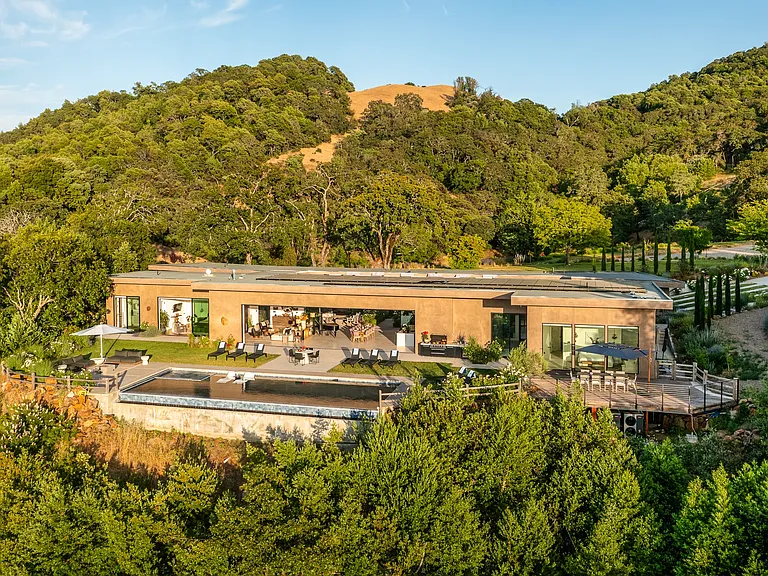 6568 Sonoma Mountain Rd — Photo 103