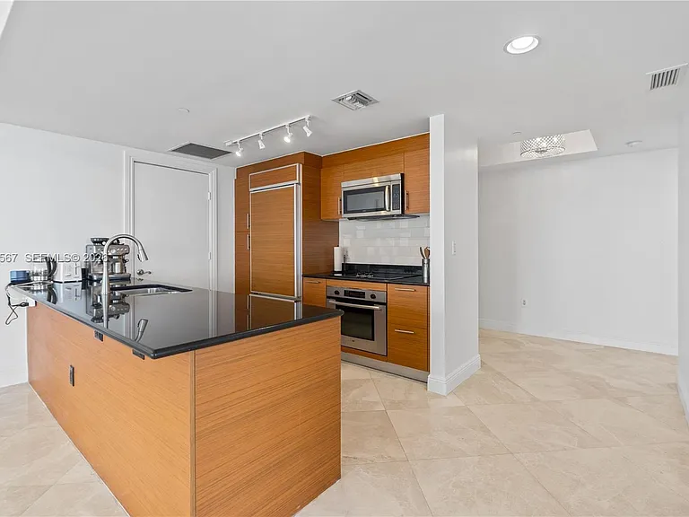 50 Biscayne Blvd #5402 — Photo 36