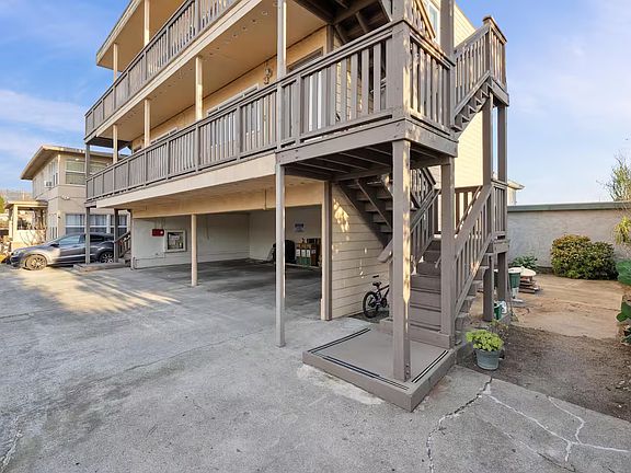 2nd image of 1416 9th St Unit A