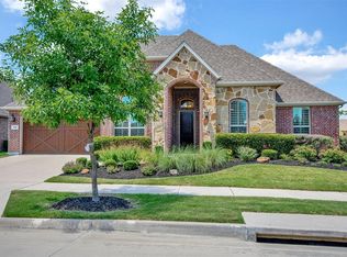 829 Dusty Trl, Aubrey, TX 76227