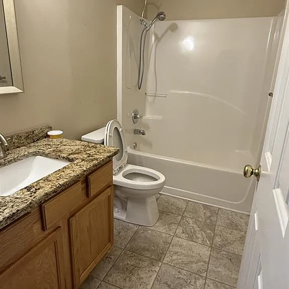 34 Winding Creek Ct — Photo 13