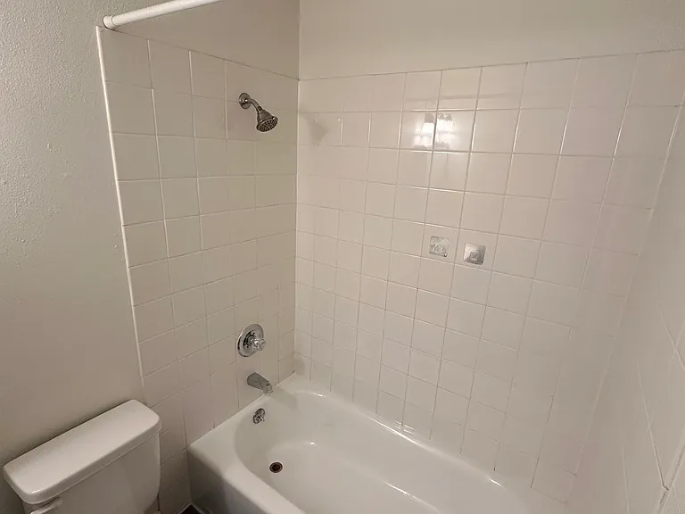 2526 W 27th Ave #8 — Photo 7