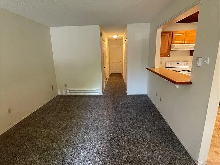1316 S Fountain St #1 — Photo 17