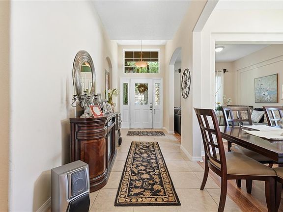 3rd image of 458 WOODFORD DRIVE