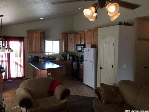 3rd image of 1628 W Dove Meadows Ln